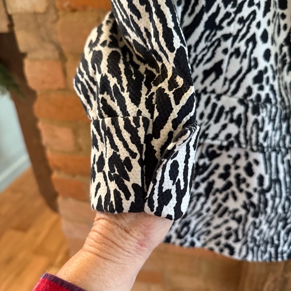 Talbots Black and White Animal Print blazer jacket - Picture 6 of 12
